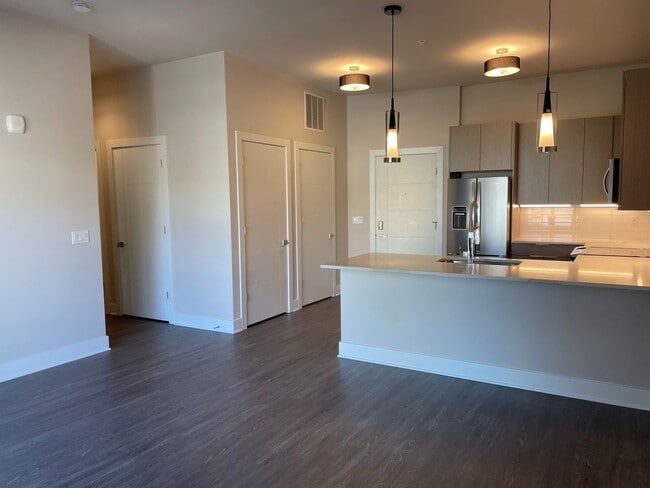 Interior Photo - 321 Jefferson