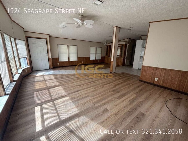 Foto del edificio - 1924 Seagrape St NE