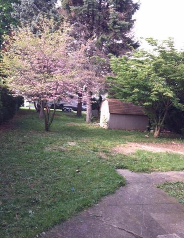 Foto del edificio - 649 Vester Pl