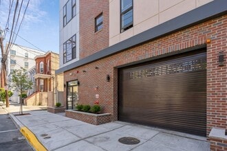 Building Photo - 6108 Hudson Ave