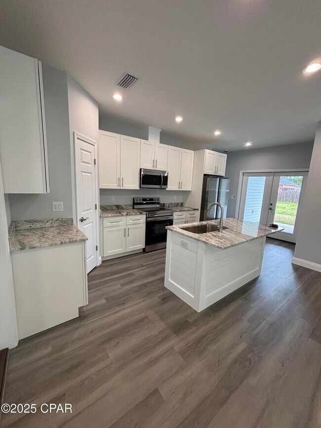 Foto del edificio - 2940 Hall Ave