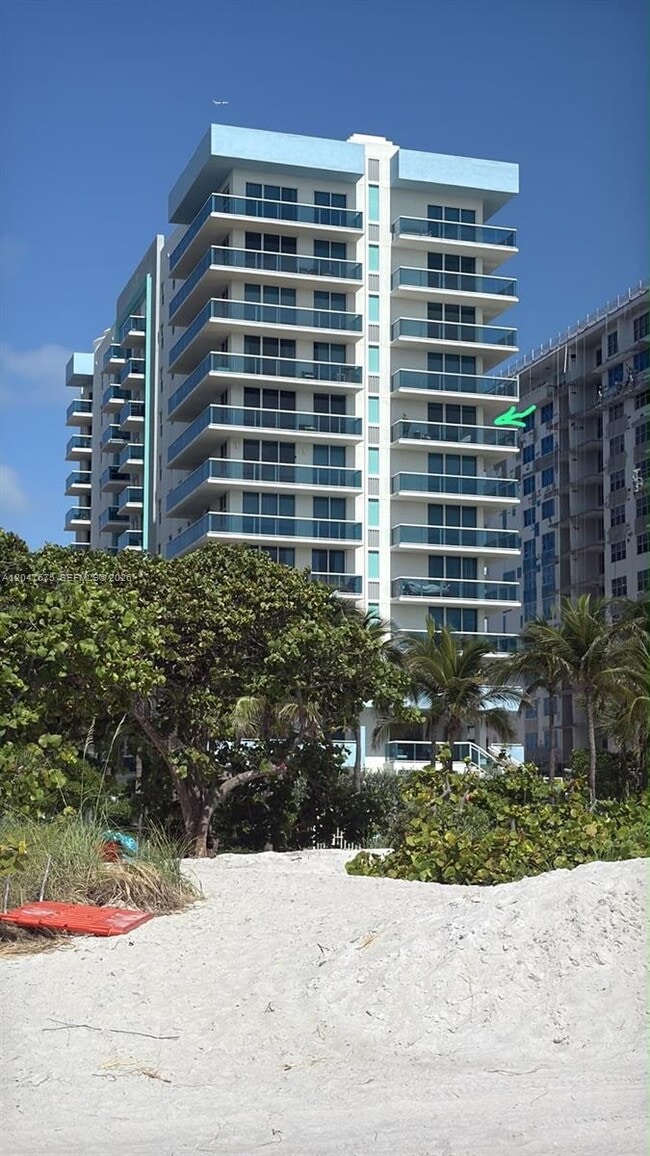 Building Photo - 9201 Collins Ave