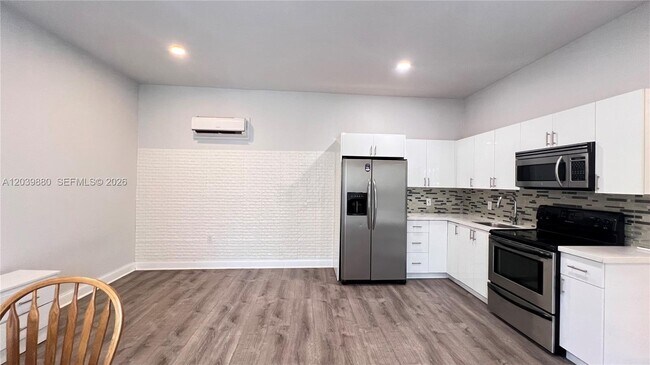 Foto del edificio - 10911 SW 242nd St
