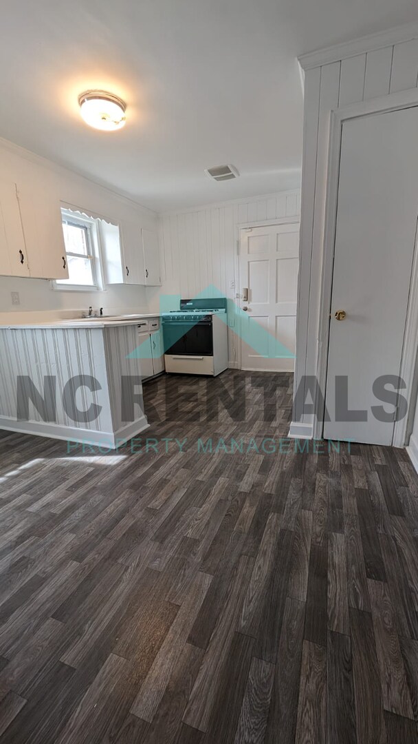 Foto del edificio - 1663 E 23rd St