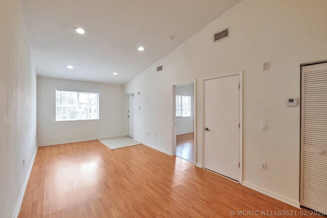 Foto del edificio - 3504 Briar Bay Blvd