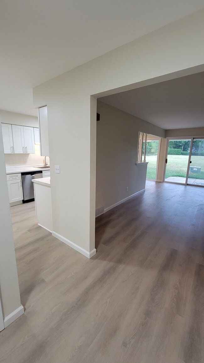 W150S7036 Cornell Cir, Muskego, WI 53150 Townhome Rentals in Muskego