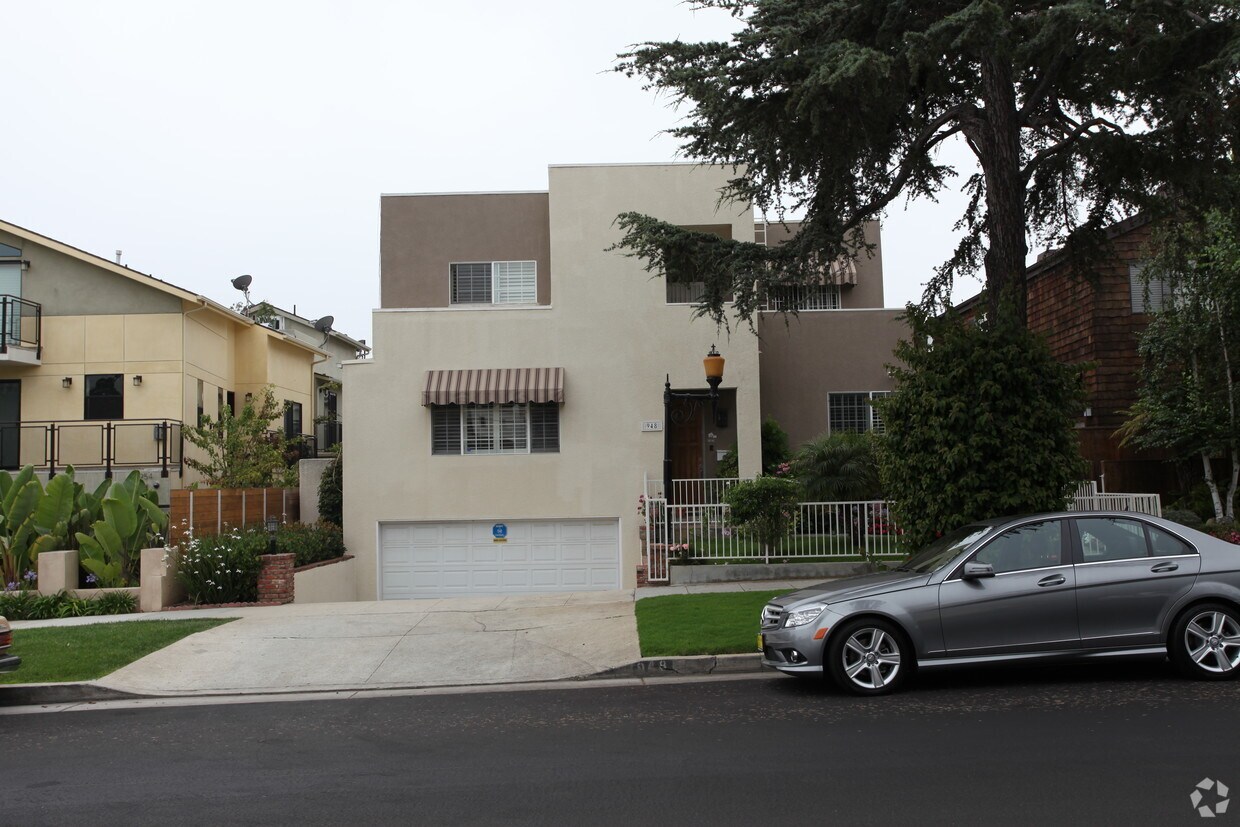Primary Photo - 948 15th St