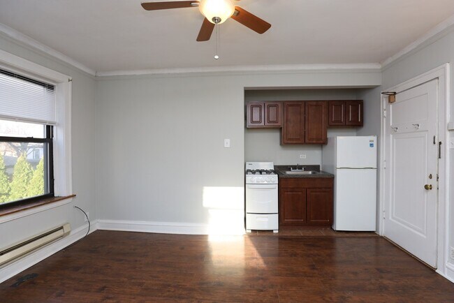 Foto del edificio - 4538 N Damen Ave