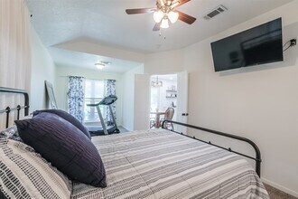 Building Photo - 1538 Park Meadow Dr