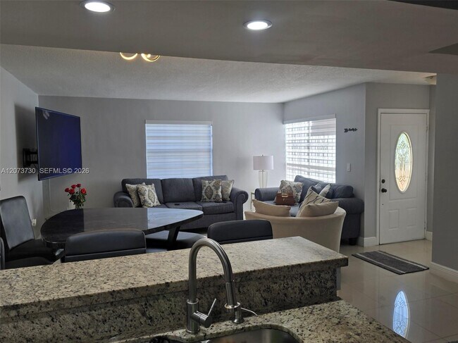 Foto del edificio - 12025 SW 19th Ln