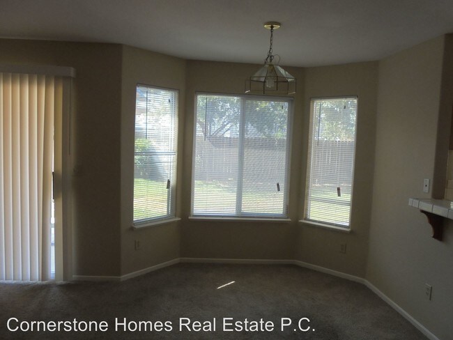 Building Photo - 4 br, 3 bath House - 670 Candlestick Ct