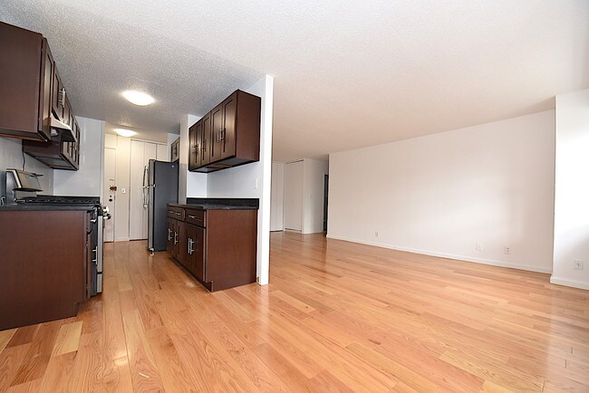 Building Photo - 4750 59th St