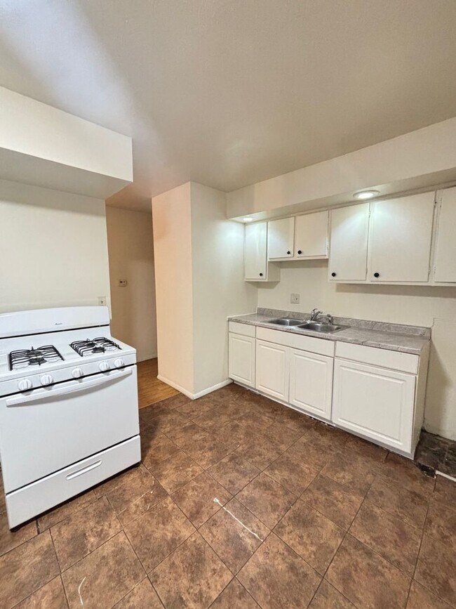 Foto del edificio - 1301 W Eureka St