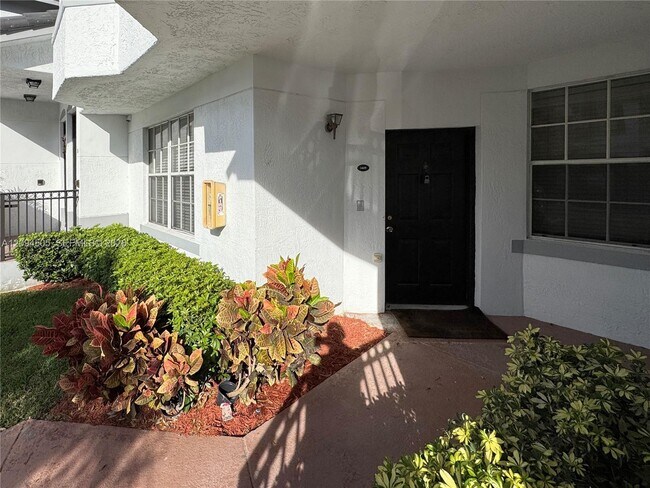 Foto del edificio - 775 SW 148th Ave