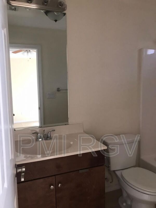 Building Photo - 3905 S Radisson Ave