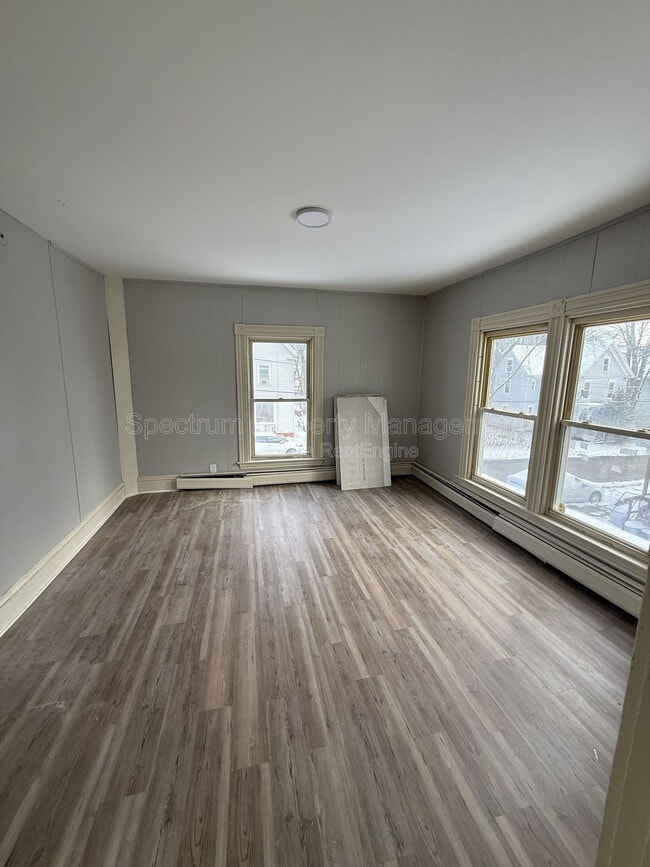 Foto del edificio - 16 Belmont Ave