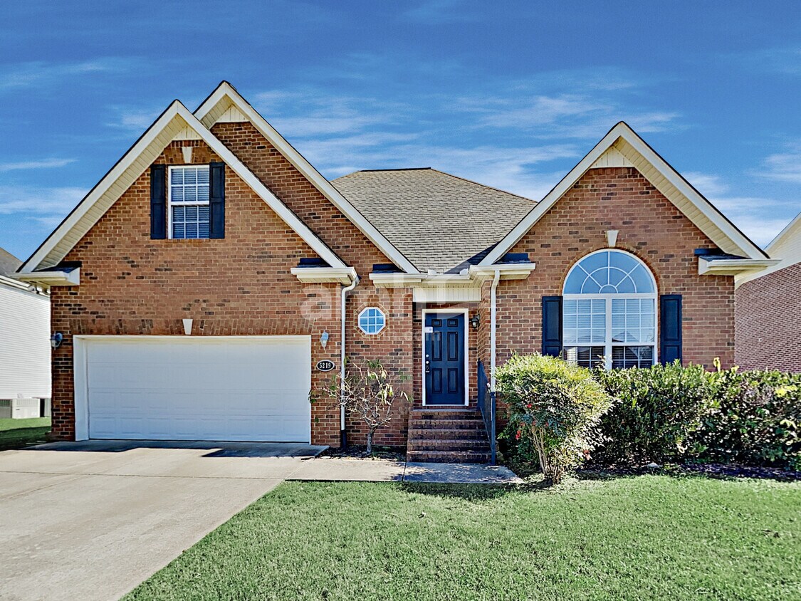 Foto principal - 5219 Cloister Dr