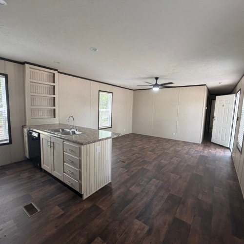 Building Photo - 204 Falcon Dr