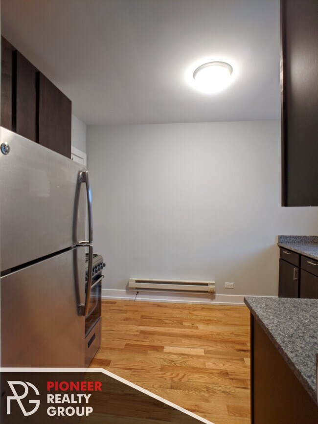 Foto del edificio - 2909 N Mildred Ave