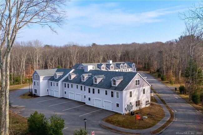 Building Photo - 77 Lyme St