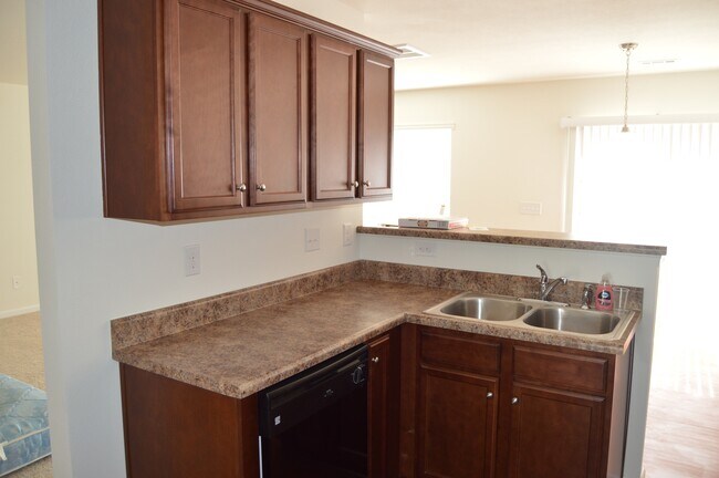 Foto del edificio - 117 Quail Springs Rd