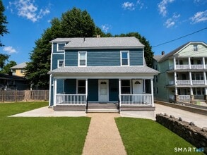 Building Photo - 893 Highland Ave