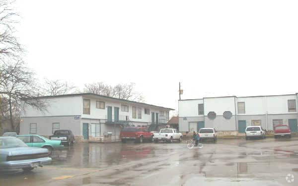 Building Photo - Broadway Apartments