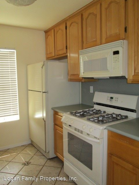 Building Photo - 2 br, 2 bath House - 8582 Summerdale Rd. #153