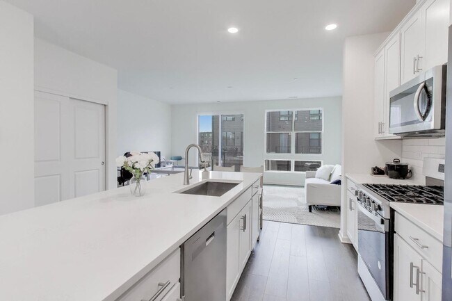 Foto del edificio - 2251 Venture Dr