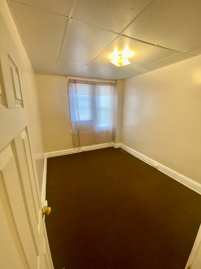 Foto del edificio - 2307 N Pulaski St