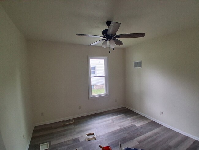 Foto del edificio - 431 W Pleasant St