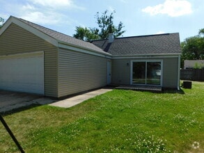 Building Photo - 163 Tealwood Rd