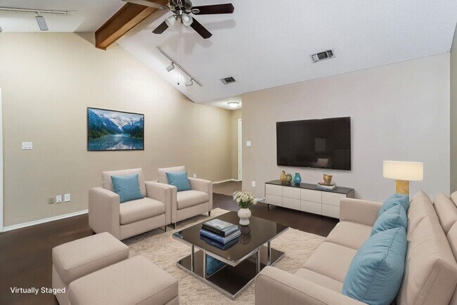 Building Photo - 6520 Westridge Dr