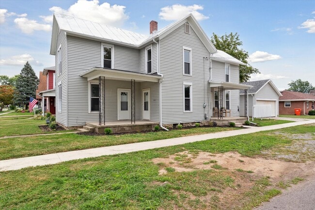 Building Photo - 601 Cherry St