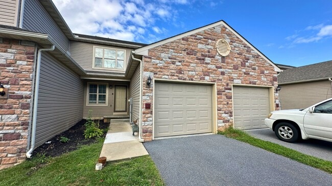 Building Photo - 344 Alexandria Ct