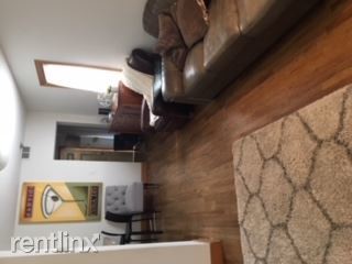 Primary Photo - 2 br, 2 bath Apartment - 1915 N Wood St