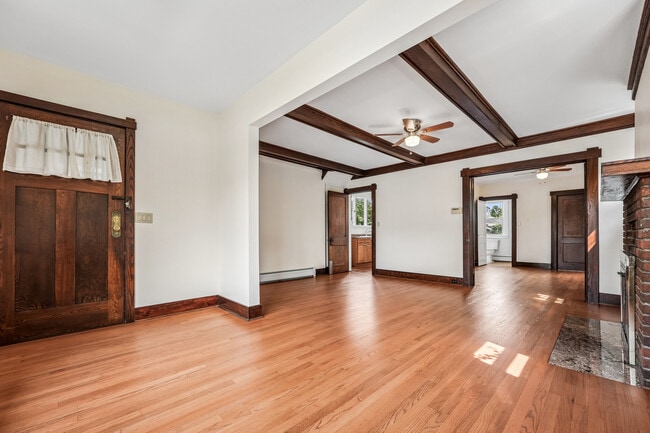 Photo - 21 Broughton Ave (Bloomfield, NJ) Apartment