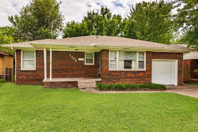 Building Photo - 1742 Carlisle Rd