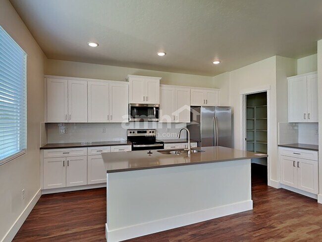 Foto del edificio - 1022 N Rivermist Pl