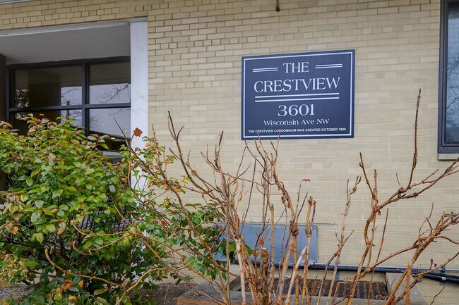 Foto del edificio - Great 1BR in Cathedral Heights! Fully furnished!