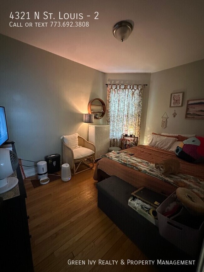Foto del edificio - 4321 N St. Louis-2