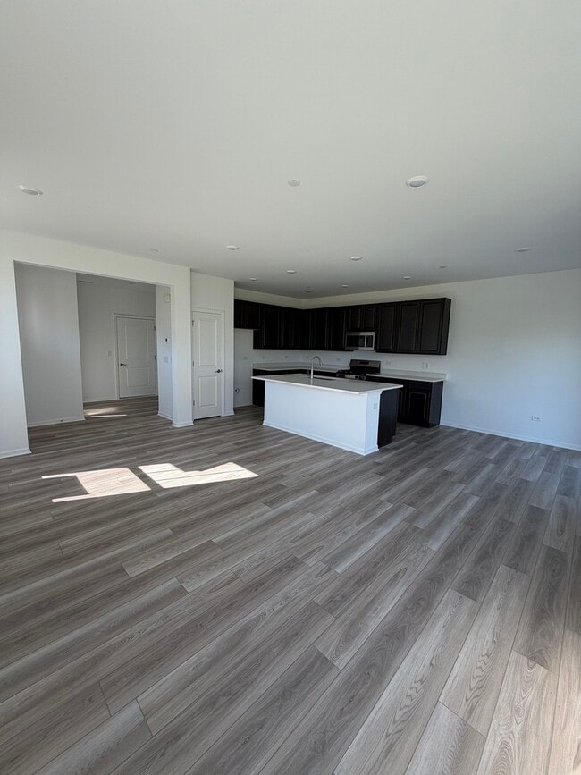 Foto del edificio - 12058 Jordi Rd