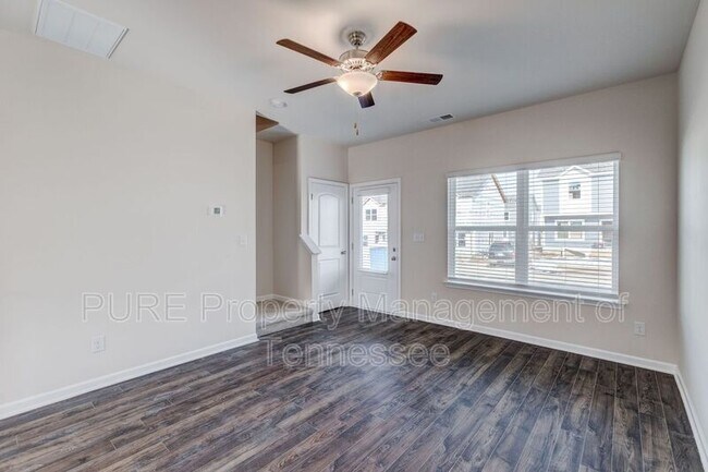 Building Photo - 8070 Logan Dr