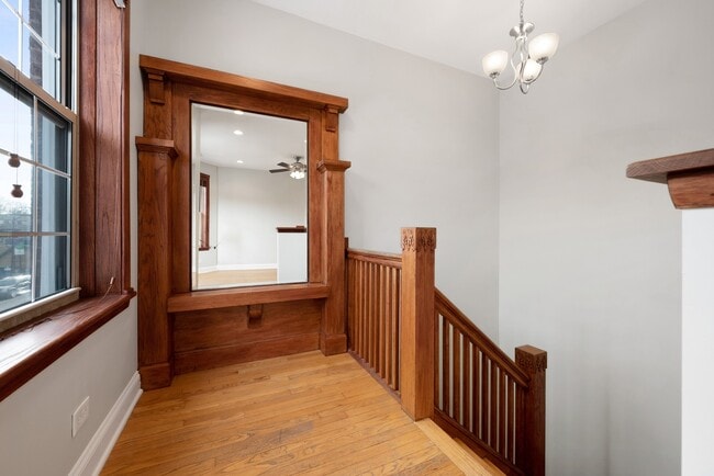 Building Photo - 3428 N Damen Ave