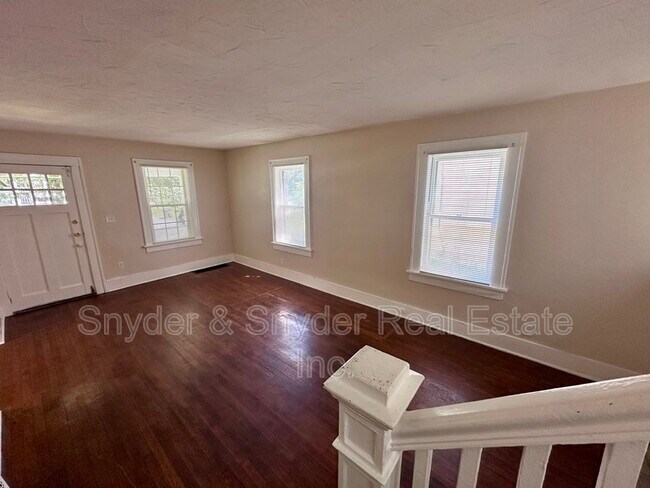 Foto del edificio - 700 Noble Ave