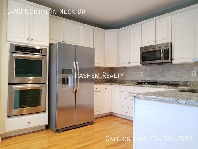 Building Photo - 1490 Northern Neck Dr