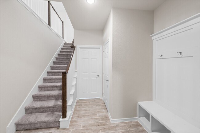 Foto del edificio - 25119 Sundance Park Ln
