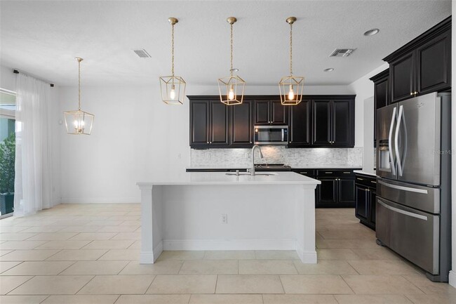 Foto del edificio - 14289 Lake Preserve Blvd