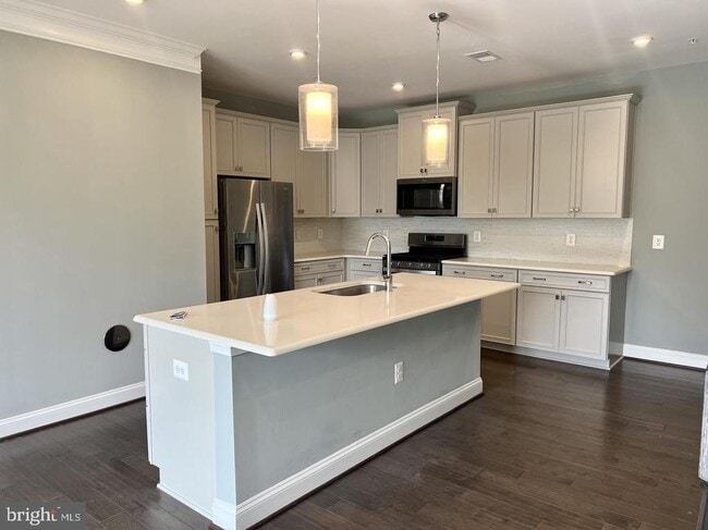 Building Photo - 1301 Foggy Turn