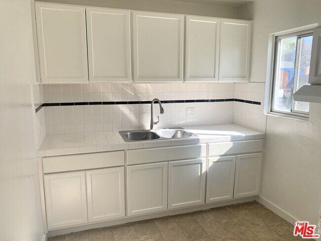 Foto del edificio - 22725 14th St